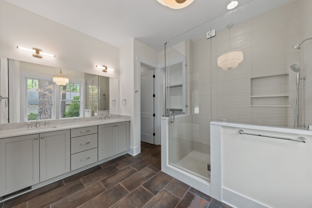21 web or mls 707A3278