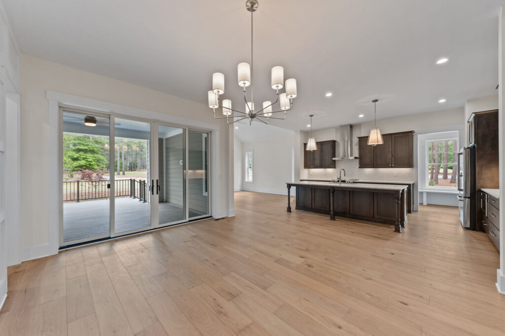 30 web or mls 707A3308