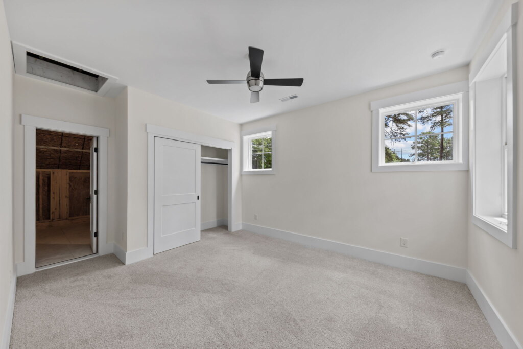 37 web or mls 707A3329