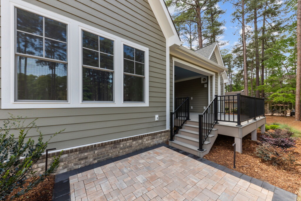47 web or mls 707A3354