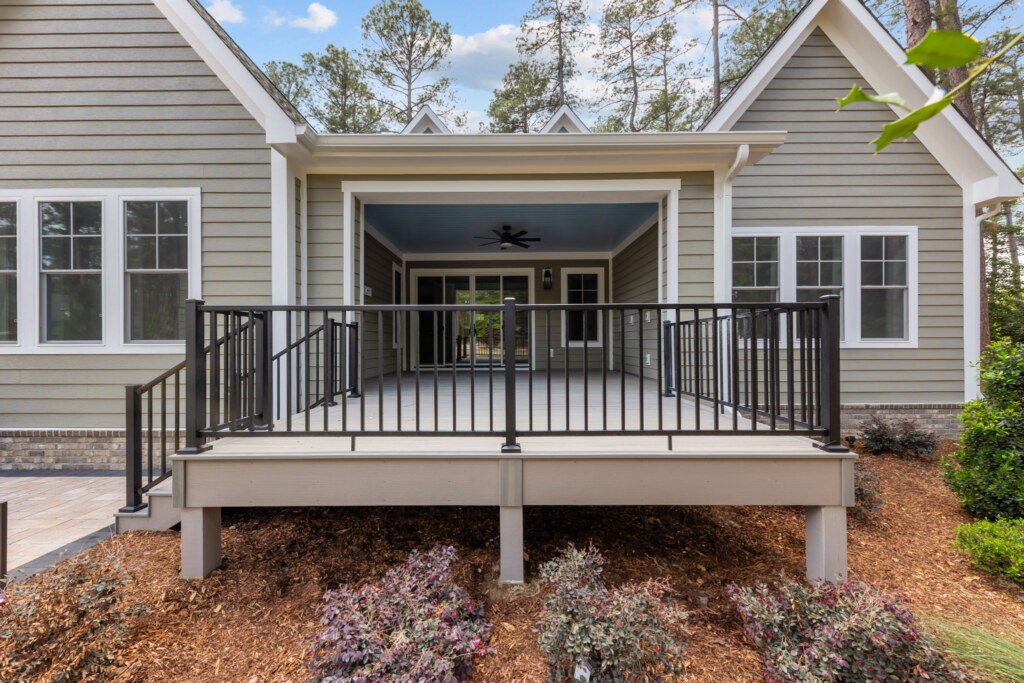 48 web or mls 707A3355